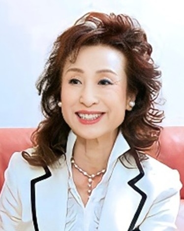 佐藤綾子先生写真.jpg